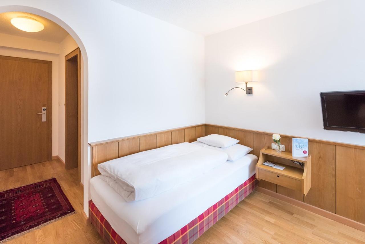 ווארת Hotel Walserberg מראה חיצוני תמונה