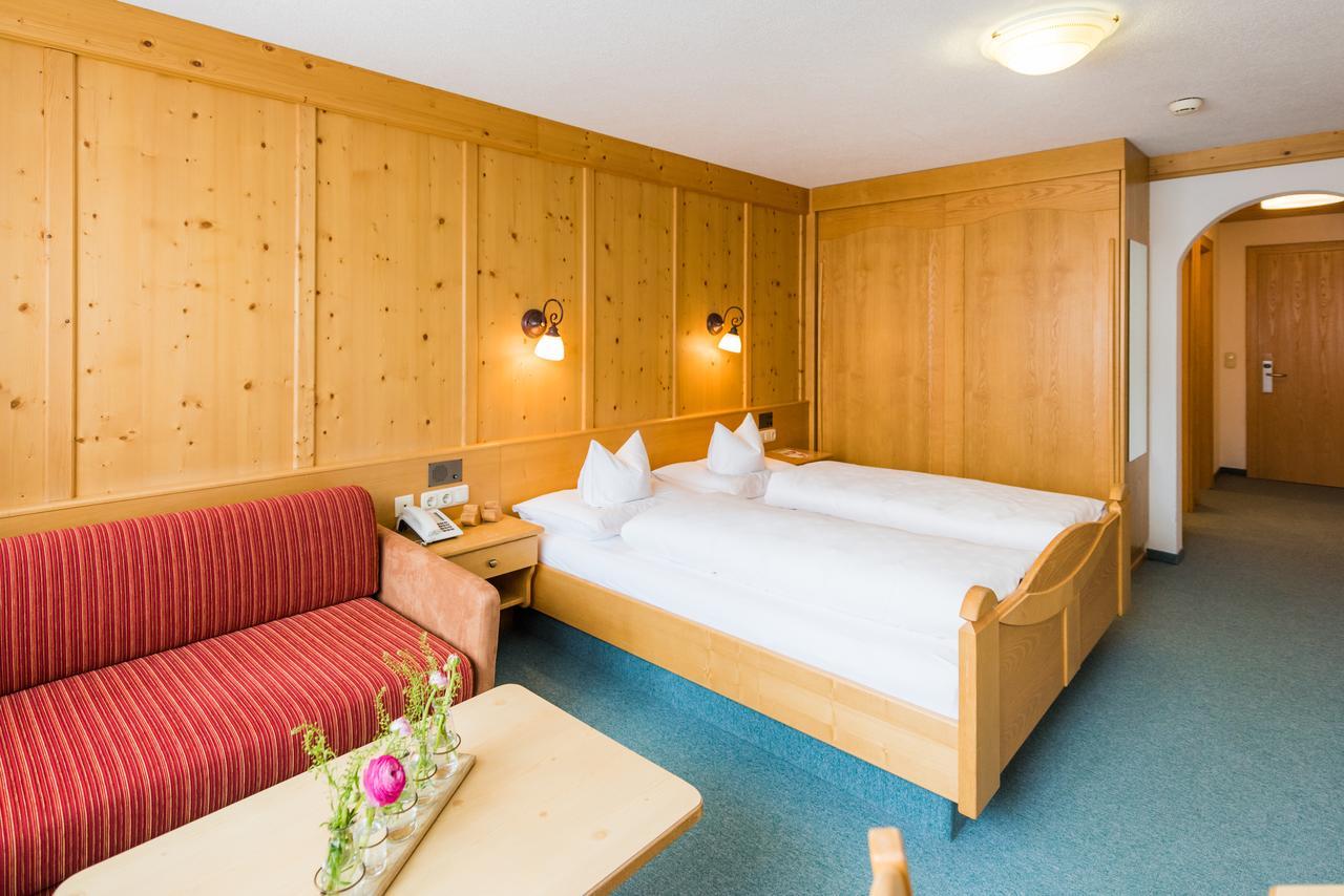 ווארת Hotel Walserberg מראה חיצוני תמונה