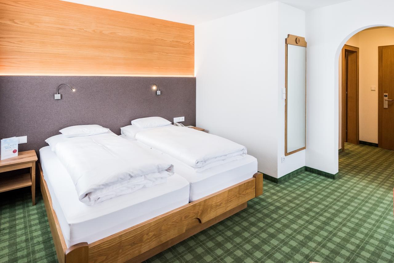 ווארת Hotel Walserberg מראה חיצוני תמונה